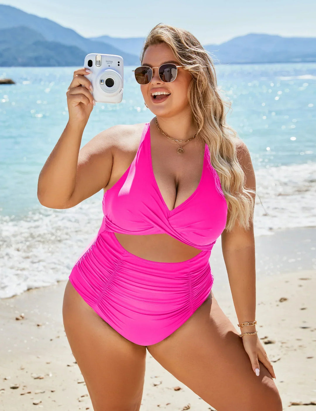 Maillot De Bain Femme Une Pièce Découpes Froncées Tissu Extensible