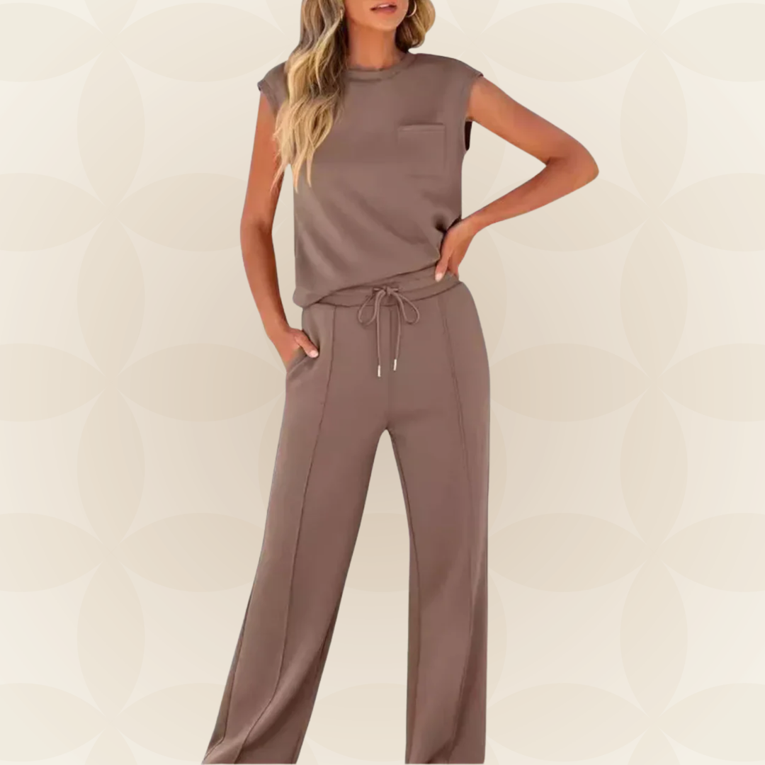Ensemble femme élégant avec top sans manches et pantalon large fluide