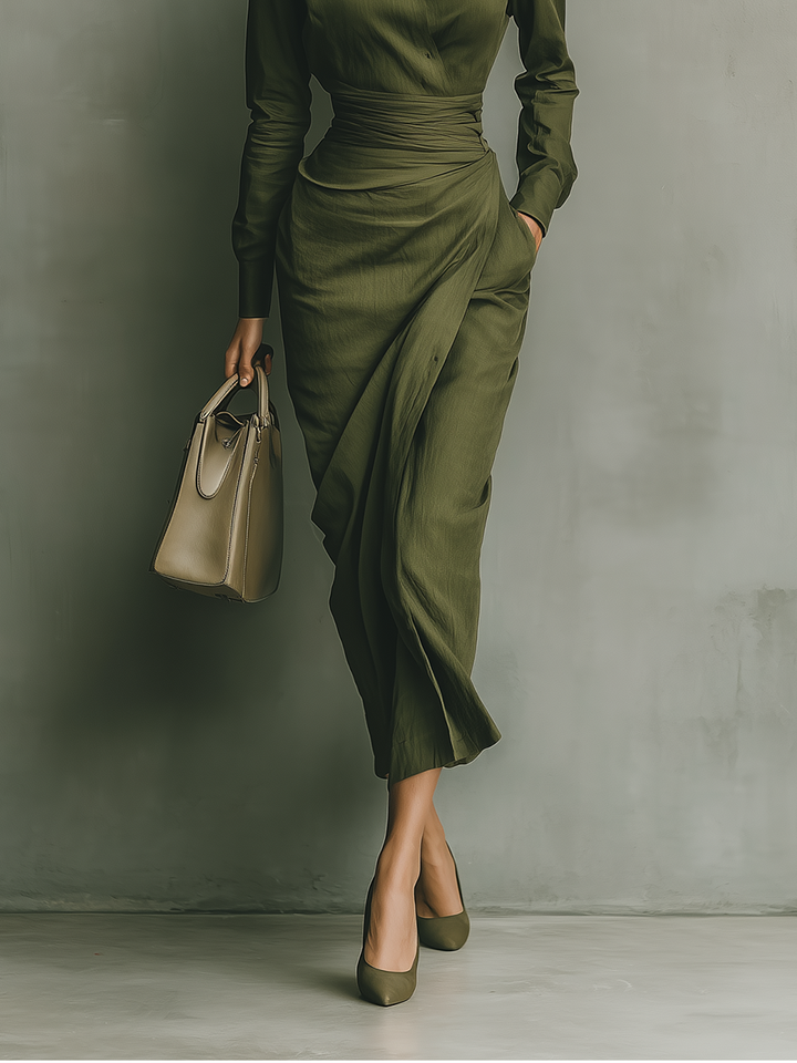 DELACROIX | ROBE PORTEFEUILLE SATINÉE AVEC CEINTURE