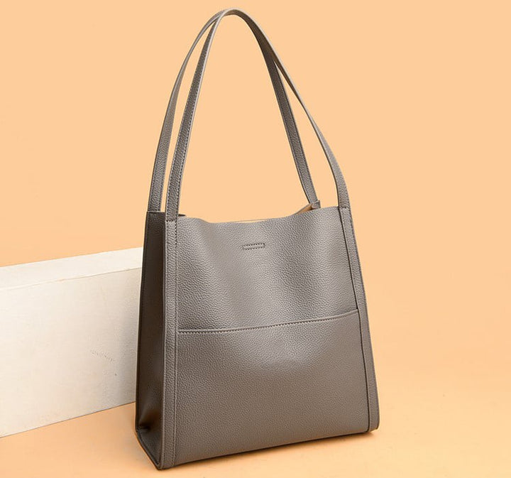 Sac à épaule femme spacieux en cuir souple – Élégant, minimaliste et confortable