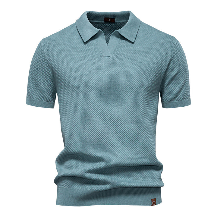 Polo homme structuré avec col ouvert moderne élégant
