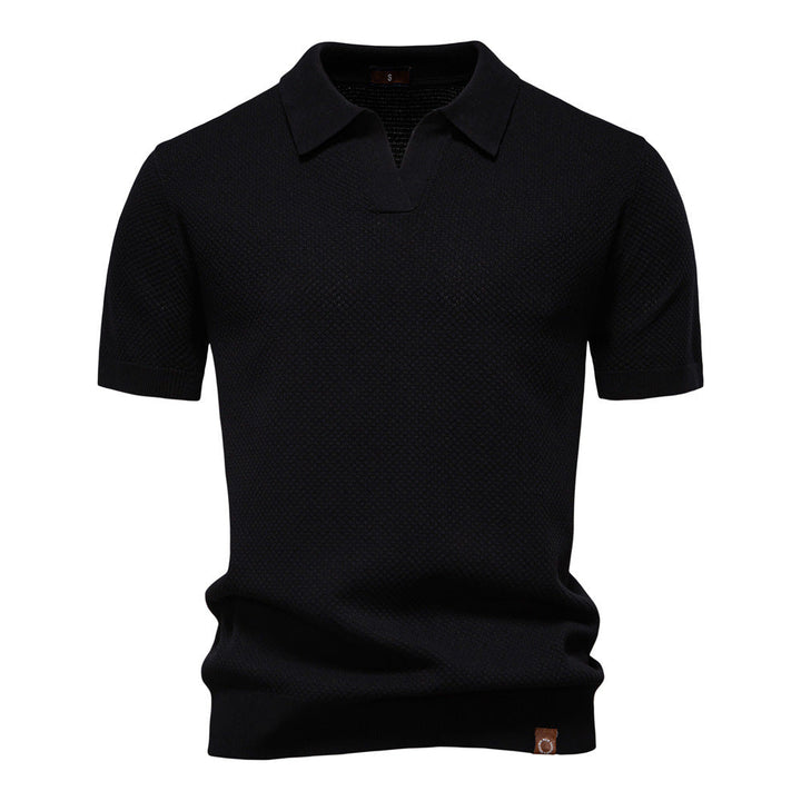 Polo homme structuré avec col ouvert moderne élégant
