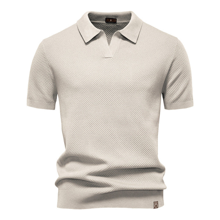 Polo homme structuré avec col ouvert moderne élégant