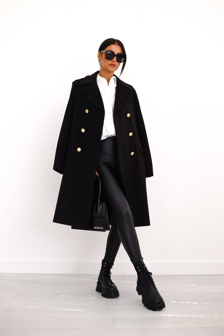 Manteau femme long à boutons coupe élégante en laine mélangée usage urbain