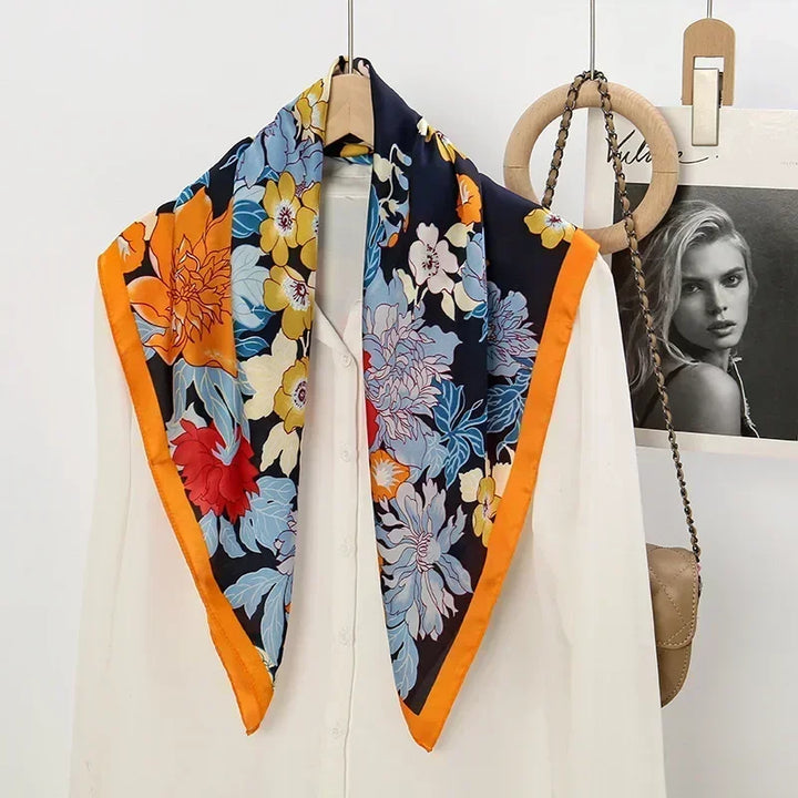 Foulard carré femme en satin imprimé pour cheveux et sac