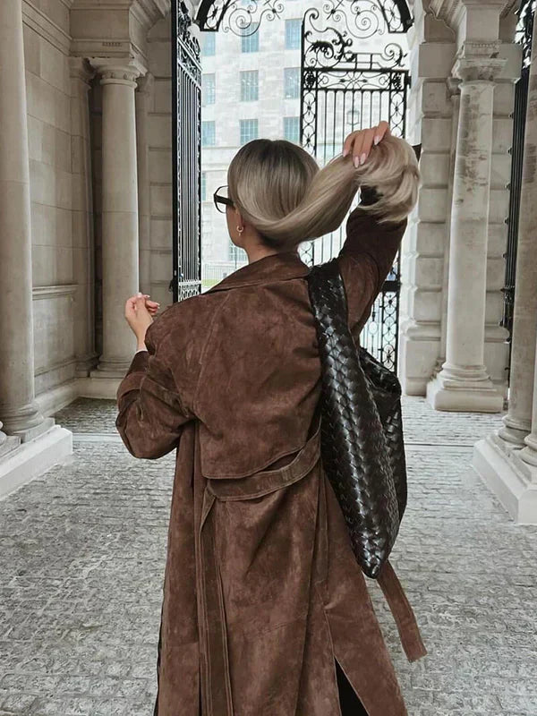 DELACROIX | LE TRENCH CHIC EN DAIM DOUX