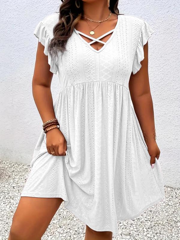 Robe grise pour femmes avec décolleté découpé et manches volantées