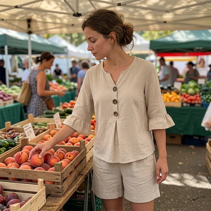 Ensemble femme en coton avec blouse à boutons et short