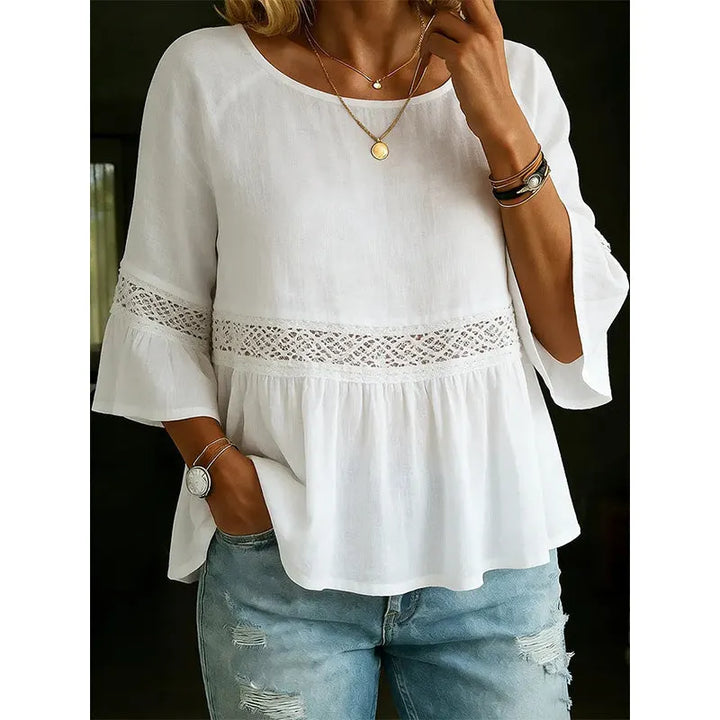 Blouse femme fluide avec dentelle délicate et manches volantées