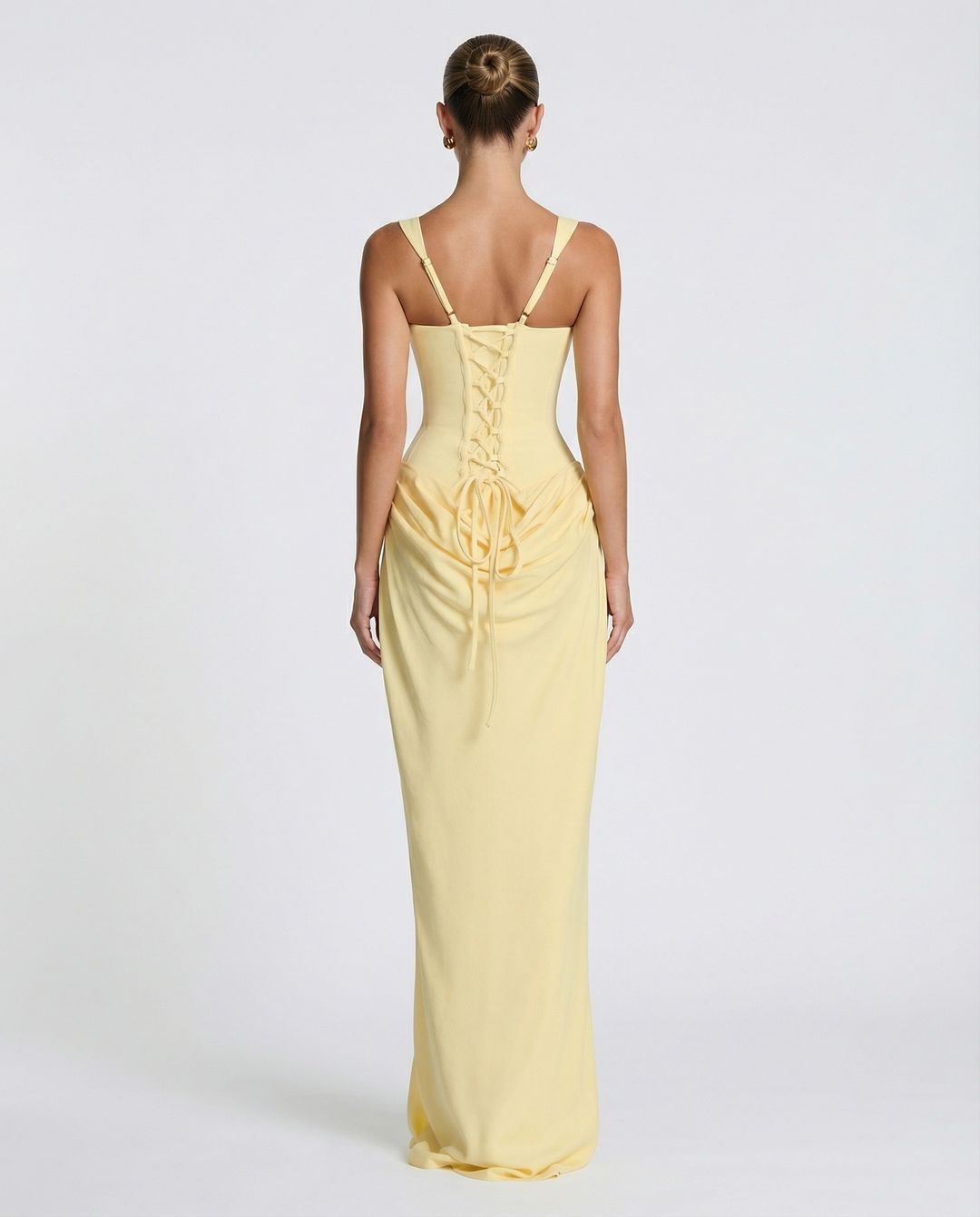 Robe Maxi Ajustée Satinée avec Effet Sablier Élégant