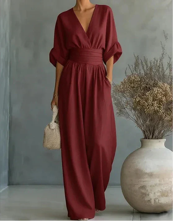 Combinaison femme à décolleté en V et pantalon fluide