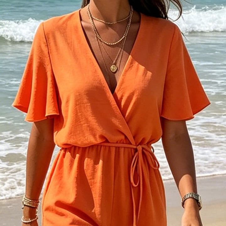 Combishort d’été femme à col V croisé et taille nouée